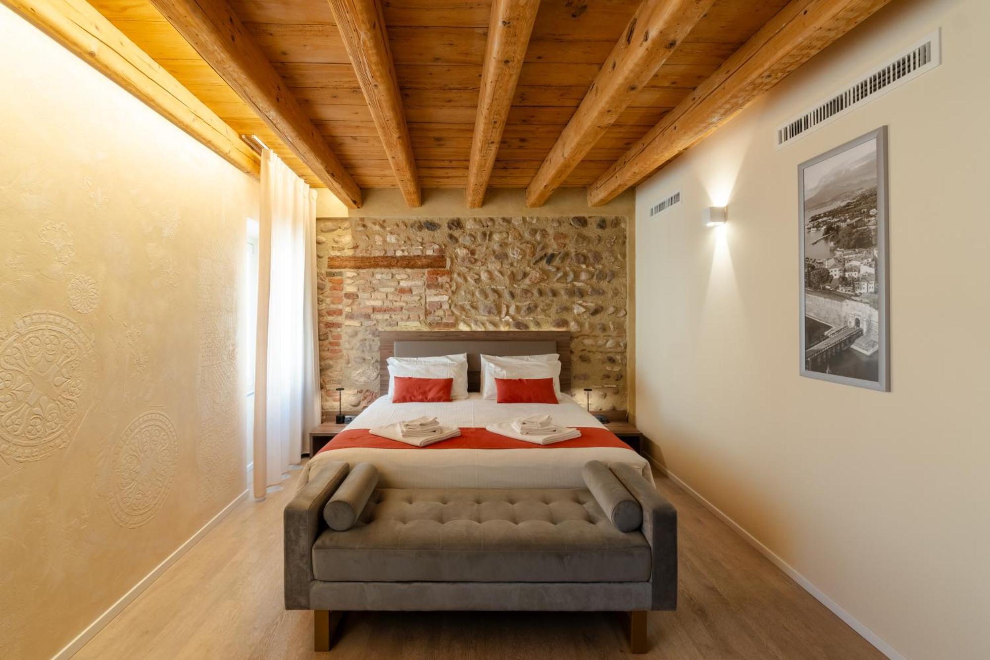 La Casa In Paese Hotel Пескиера дел Гарда Екстериор снимка