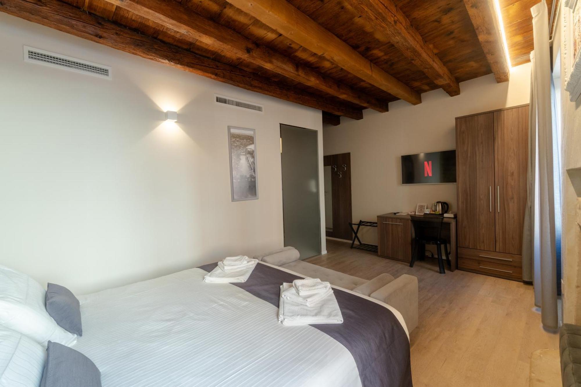 La Casa In Paese Hotel Пескиера дел Гарда Екстериор снимка