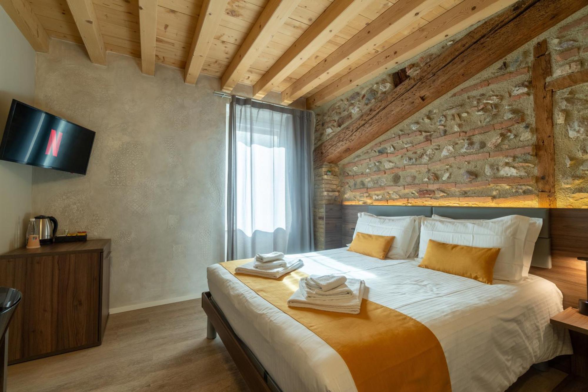 La Casa In Paese Hotel Пескиера дел Гарда Екстериор снимка